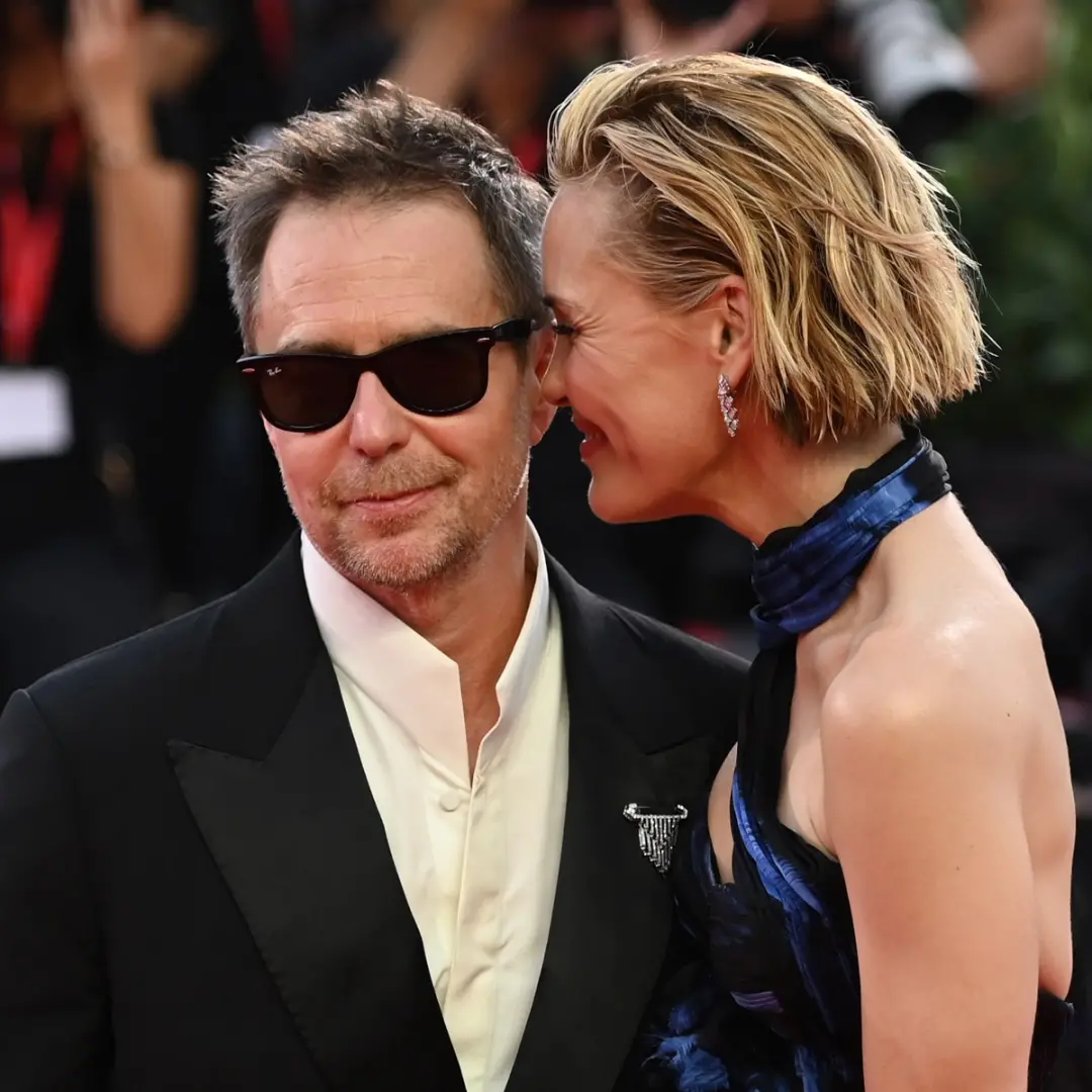 Sam Rockwell quer voltar a atuar com Leslie Bibb em tela. A ideia surge depois que o casal apareceu na ultima temporada…