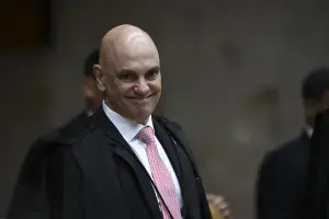 João Cavalcante, condenado do 8 de janeiro, pode cumprir regime semiaberto em casa com tornozeleira eletrônica. A decis…