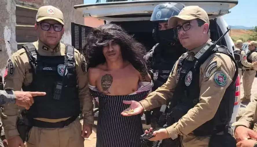 Mulungu, Paraíba: homem de 33 anos, suspeito de 16 homicídios, foi preso tentando despistar a polícia vestido de mulher…