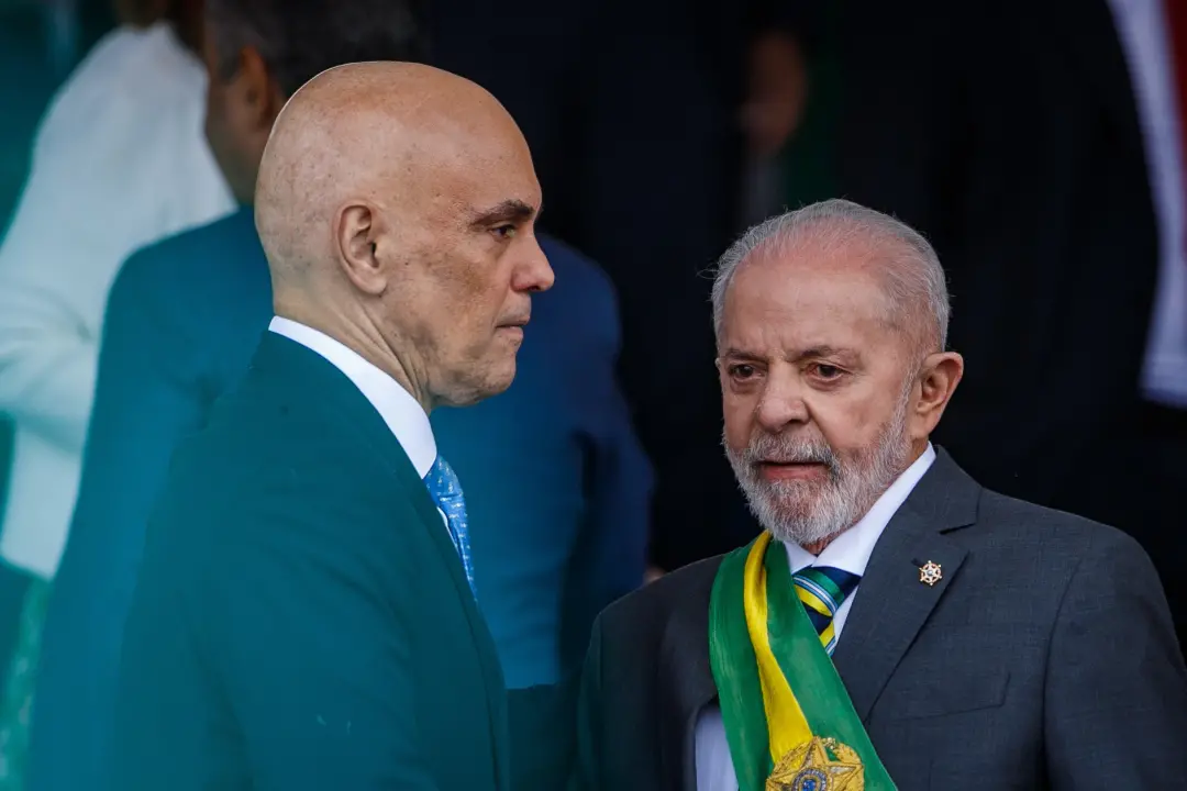 Lula defende seguir investigações sobre ministros do STF sem atacar diretamente Alexandre de Moraes. Entendo a ponderaç…