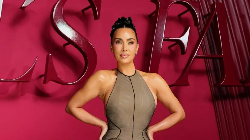 Kim Kardashian recebeu apenas 1 euro, cerca de 1,15 dólar, em processo de roubo armado em Paris em 2016. A quantia é mu…