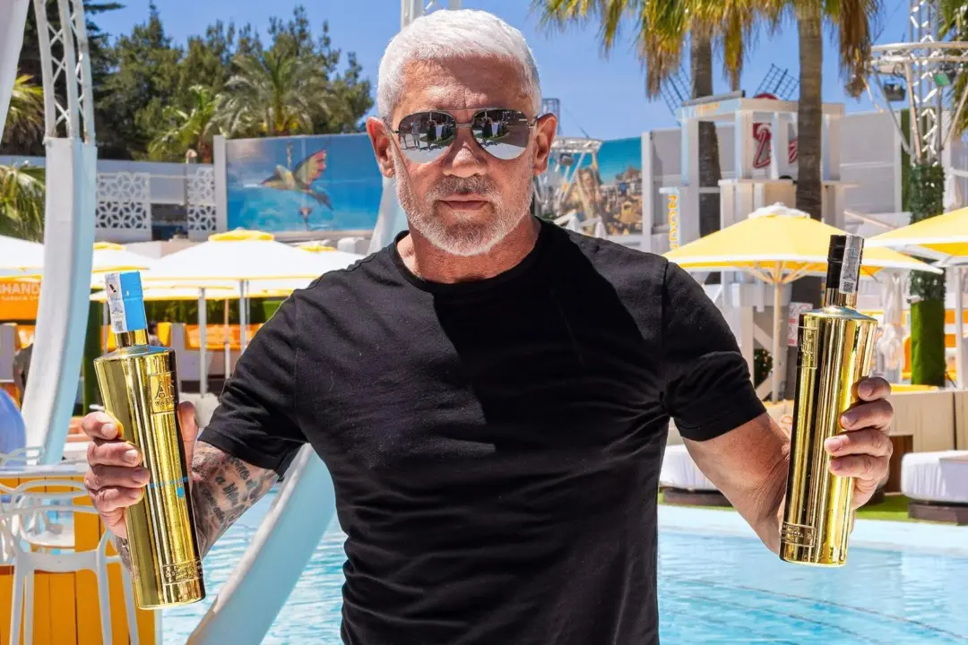 Wayne Lineker fechou o clube O Beach em Dubai depois de dois anos. A justificativa é o desenvolvimento da área ao redor…
