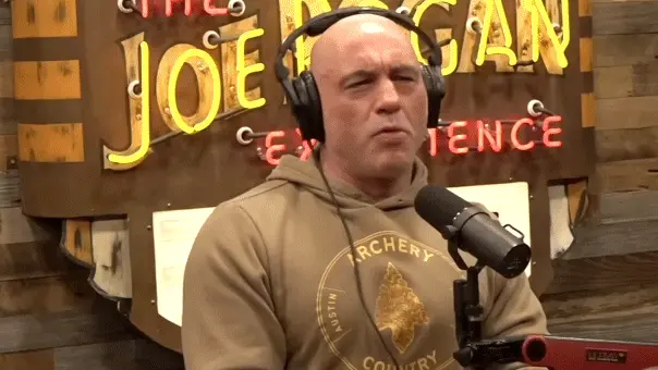Joe Rogan falou sobre a esperança de que a inteligência artificial assuma decisões de governo e política externa. A ide…