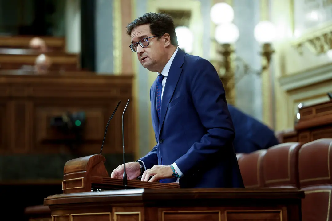 No Congresso, a oposição derrubou o decreto de regulação de lobbies com 179 votos contra. A exclusão dos agentes sociai…