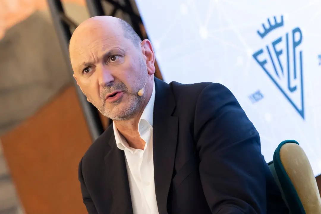 Luis de la Fuente pode ser selecionador da Espanha até 2032, segundo o presidente da RFEF em Madrid. A prorrogação é im…
