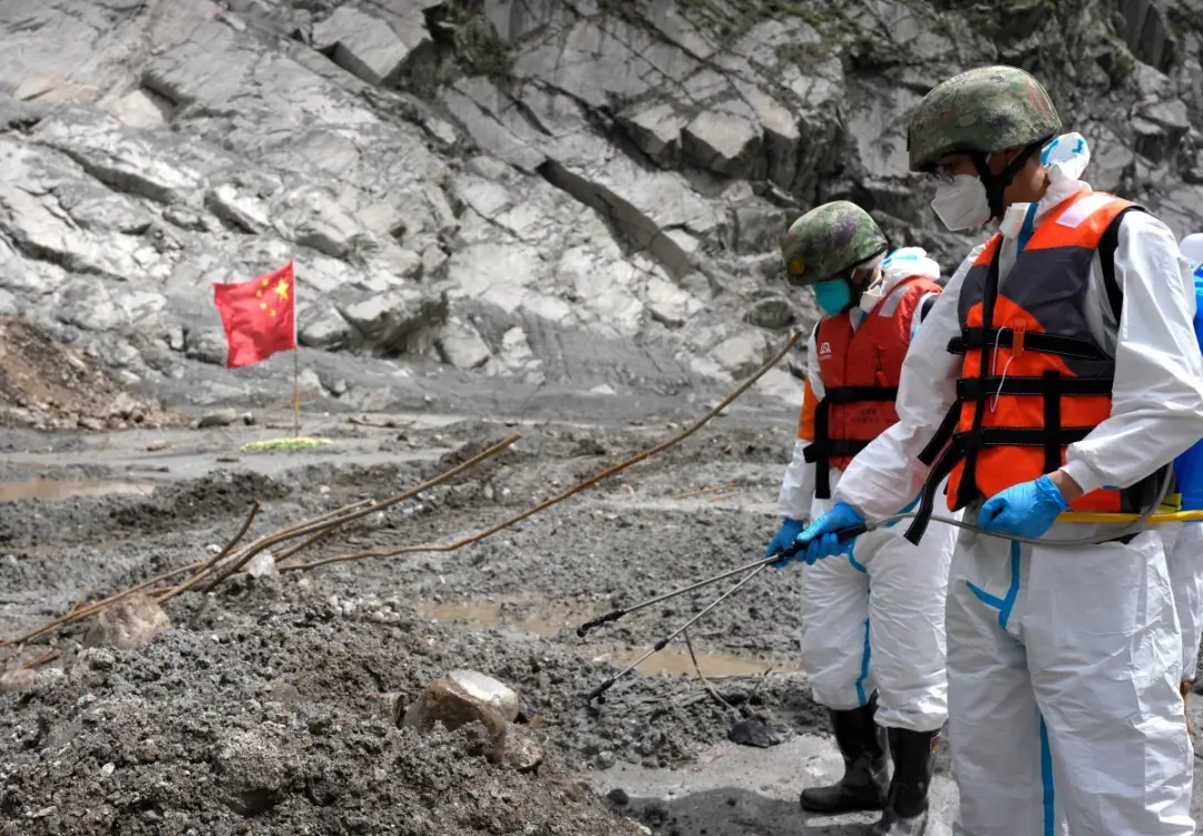 Nepal soma mais quase mil desaparecidos, chegando a 6.150, após o rompimento de geleira perto da China. A causa apontad…