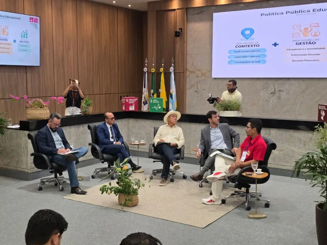 Rio Branco recebeu seis candidatos ao governo do Acre para um encontro no Tribunal de Contas. Eles debateram saúde, edu…