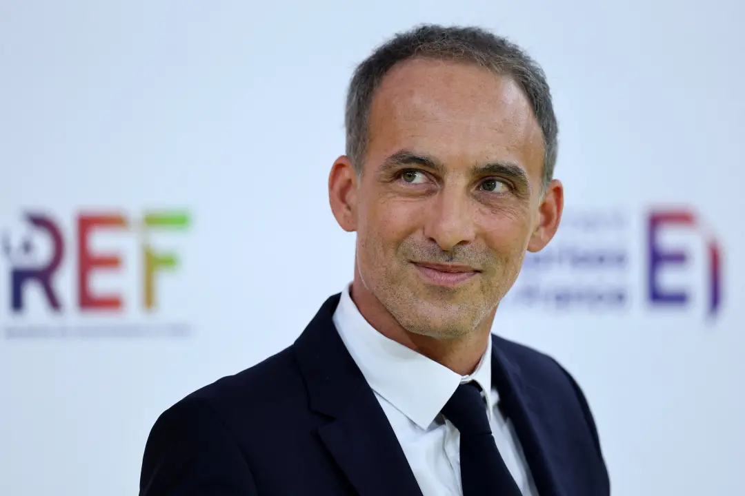 Cinco nomes se disputam a candidatura socialdemocrata nas eleições presidenciais francesas. A esquerda francesa tá divi…