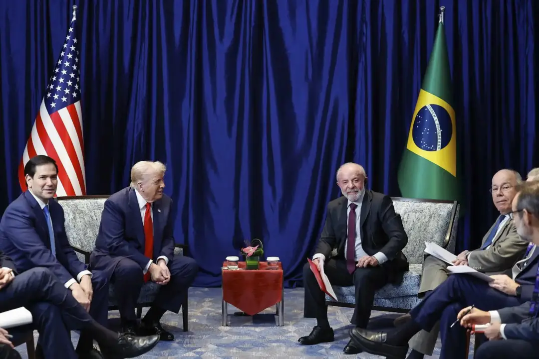 Governo Trump acusa o Brasil por falhar no combate ao PCC e CV, dizendo que as facções viraram centro de cocaína. A ava…
