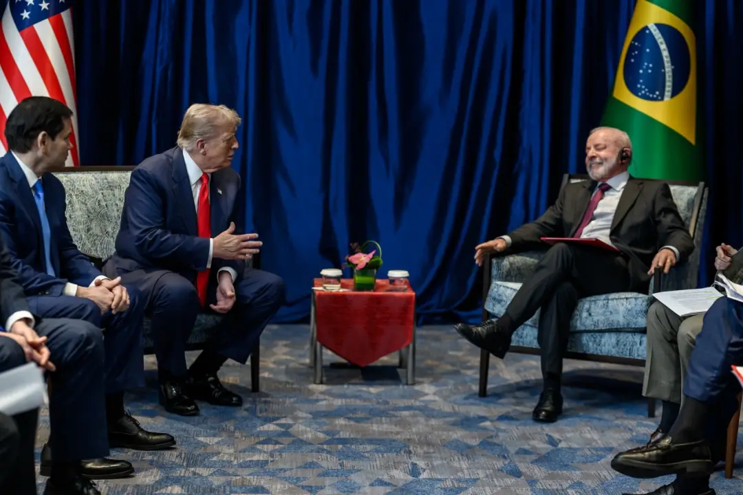Donald Trump cobra ação do governo Lula, alegando que o Brasil virou centro de distribuição global de cocaína. Isso mos…