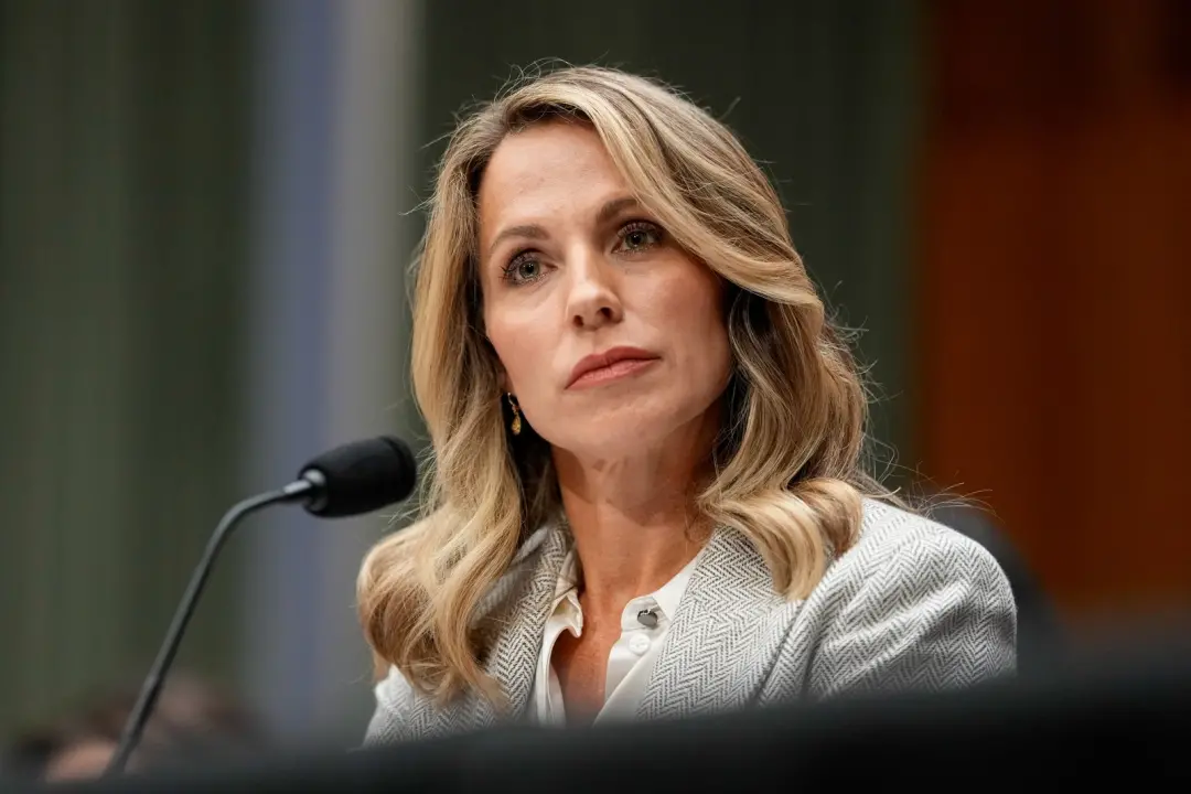 Nicole Saphier, nomeada para ser médica geral, elogiou vacinas MMR e hepatite B em audiência no Senado. É um ponto impo…