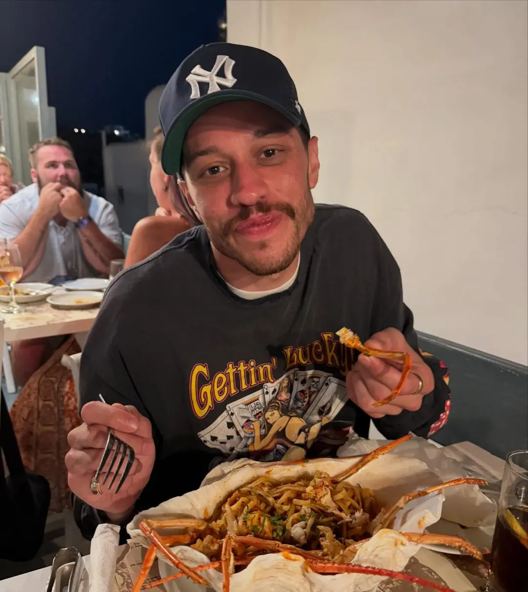 Pete Davidson, pai, está repensando a sobriedade e a carreira depois de virar pai de uma menina. É natural que grandes …