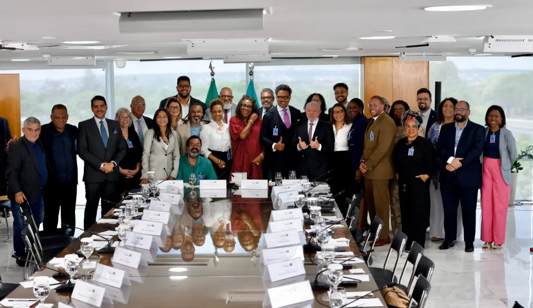 Lula falou que usava sangue de Cristo pra explicar o vermelho do PT em encontro com evangélicos e convidados dos EUA e …