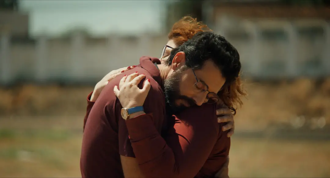 Daniel Nolasco estreia Pequenas Tragédias, no Festival de Brasília do Cinema Brasileiro, abordando violências LGBTQIA+ …
