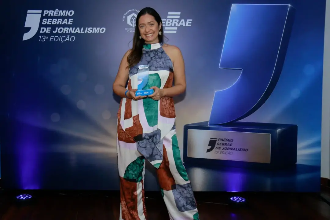 Camila Nunes, estudante da PUC Goiás, levou o terceiro lugar no Prêmio Sebrae de Jornalismo, por uma reportagem sobre r…