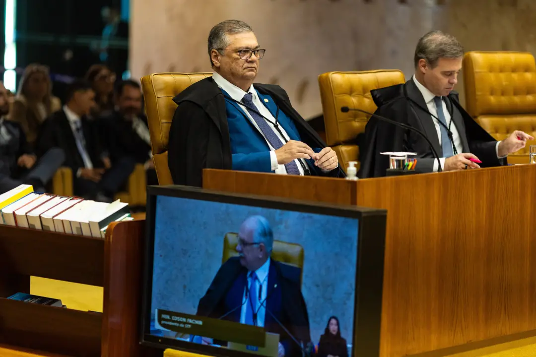 Fachin avalia juntar ao procedimento de Mendonça informações de Dino sobre reunião com Vorcaro em 2024. Essa análise le…