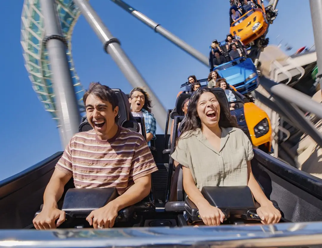 Um novo brinquedo de montanha russa em Universal Studios causou revolta nos vizinhos de Toluca Lake no dia da inauguraç…