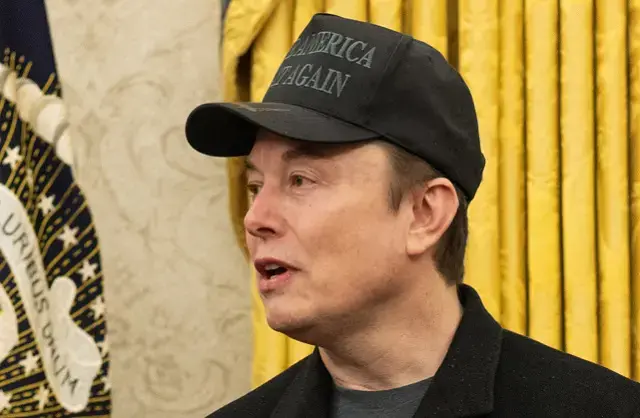 Agente do FBI pediu investigação criminal contra Elon Musk por e-mail enviado a servidores públicos. Documentos mostram…