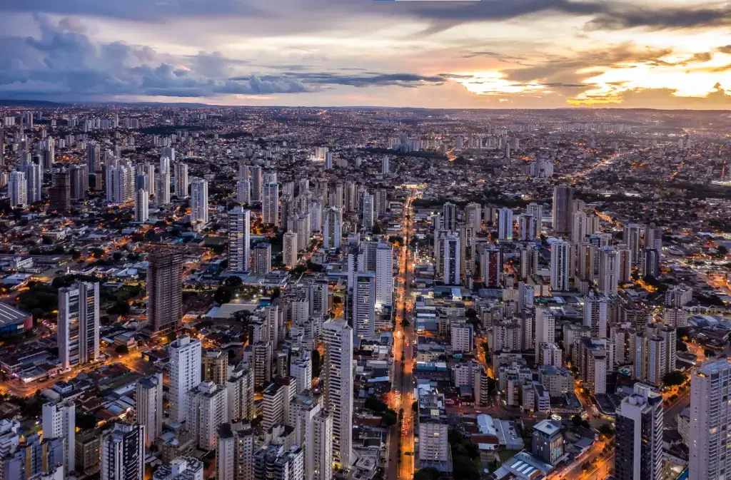 Goiânia, 19,35% de crescimento na área metropolitana entre 2010 e 2022. A expansão da cidade cobra infraestrutura, sane…