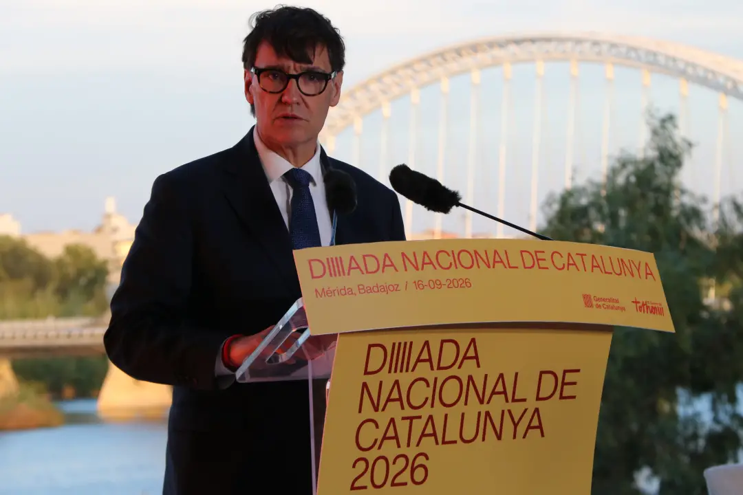 Presidente do governo catalão fez homenagem em Mérida a migrantes extremeños que foram para Catalunha no século passado…