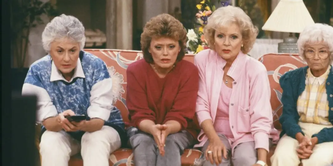 Os personagens de sitcom dos anos 80 foram muito divertidos, com personalidades marcantes e estilos de roupa icônicos. …