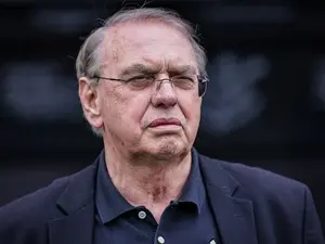 Stabile declarou que contratou segurança usando verba do Corinthians para proteger contra a torcida. Essa medida toca n…