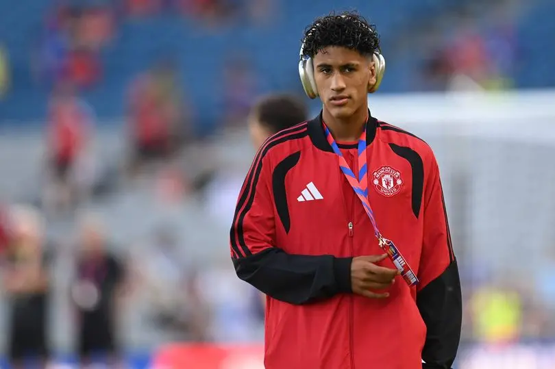 JJ Gabriel foi deixado de fora do time do Manchester United para a partida da Carabao Cup contra Brighton, mesmo sendo …