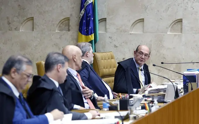 Ministros do STF trocaram ofensas como pichuleco e arapongagem durante a sessão sobre o relatório da PF no caso Master.…