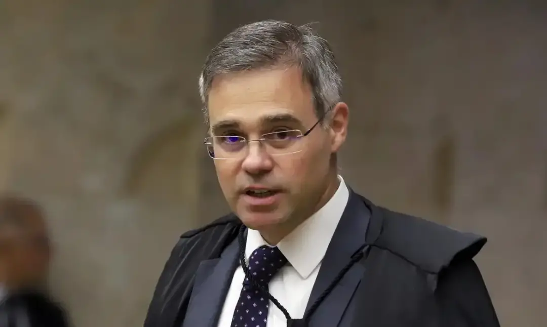 Mais de 511 mil pessoas apoiaram o ministro André Mendonça em um abaixo-assinado online, defendendo a independência do …
