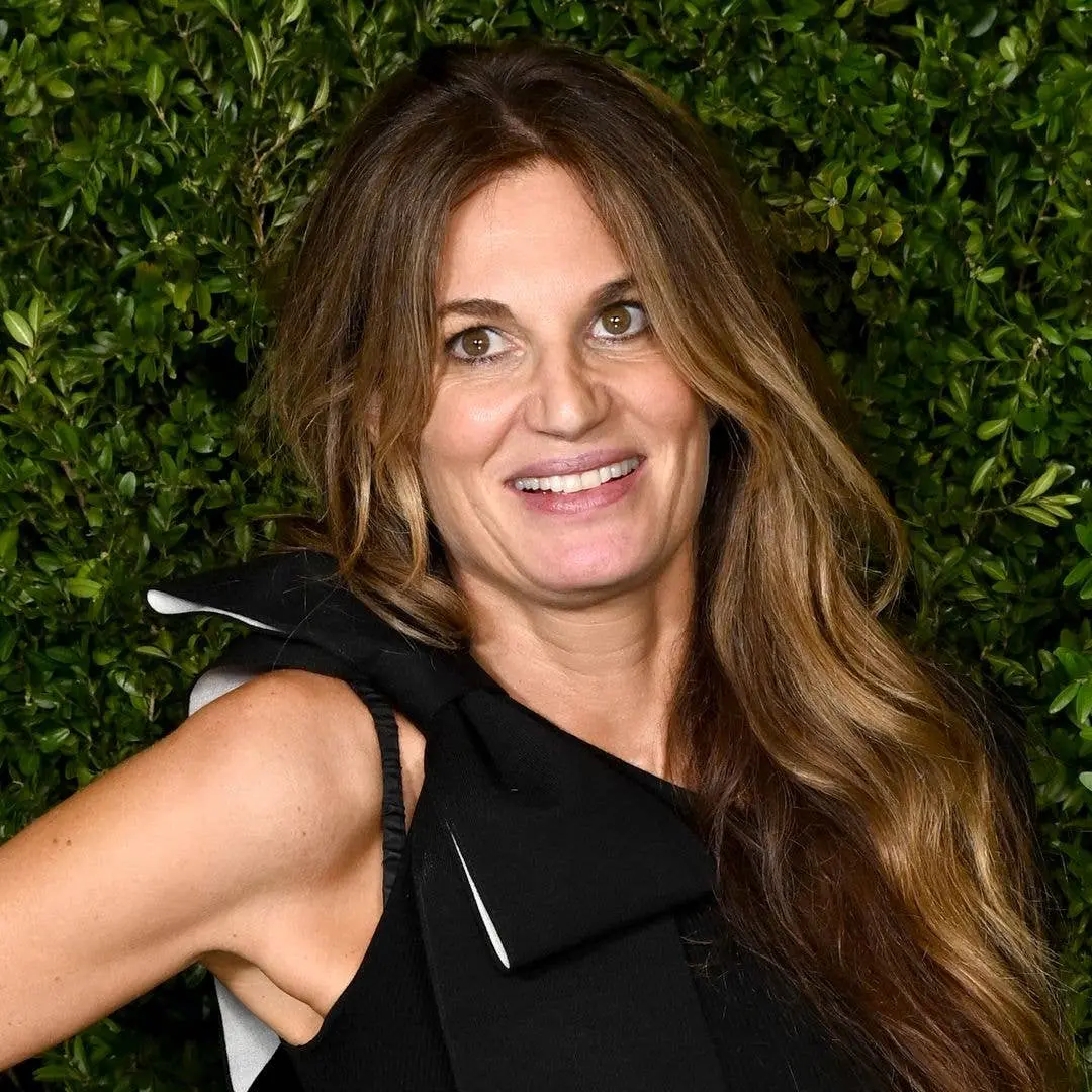 Jemima Goldsmith apareceu em fotos de seu casamento com Cameron O'Reilly, um financista de milhões. A beleza dela no ve…