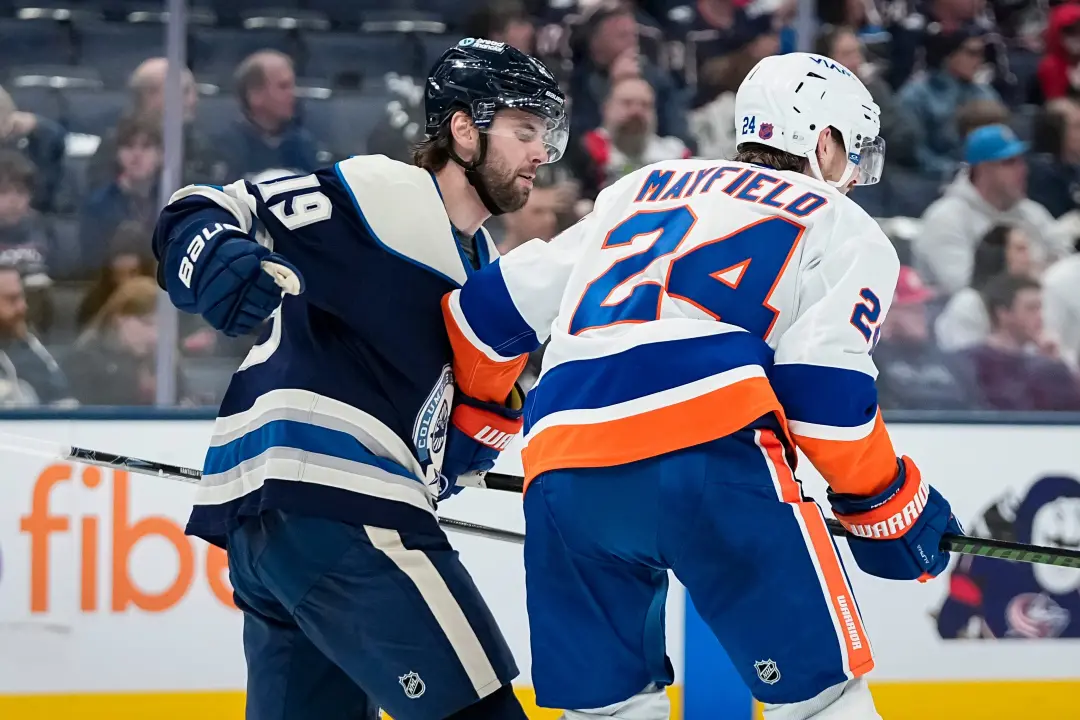 Adam Fantilli, jovem atacante, corre risco de perder o treino de campamento dos Columbus Blue Jackets sem um novo contr…