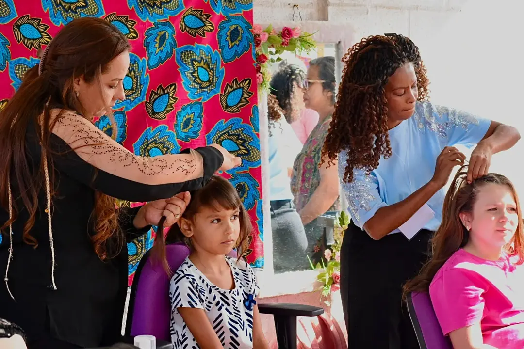 Feira Solidária Elas Fazem acontece dia 18 de setembro em quatro unidades do Centro de Referência da Mulher Brasileira.…