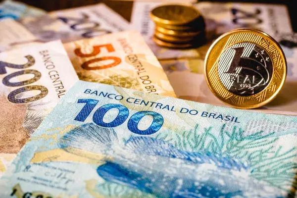 Pequenos negócios no meio da cadeia produtiva enfrentam um alerta com a reforma tributária, pois fornecedores do Simple…