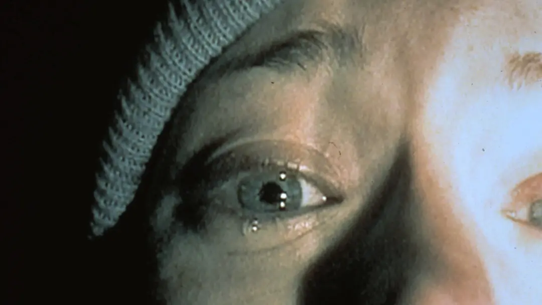 The Blair Witch Project volta no próximo mês, reafirmando o padrão de marketing viral que mudou o cinema independente. …