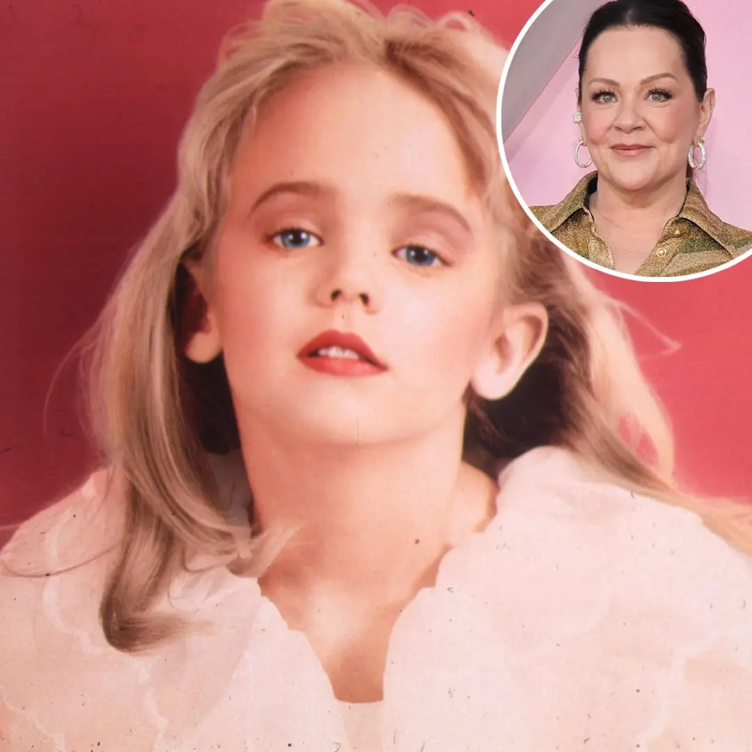 Netflix traz para a tela Melissa McCarthy e Clive Owen como os pais de JonBenét Ramsey no mistério da morte dela. A rep…