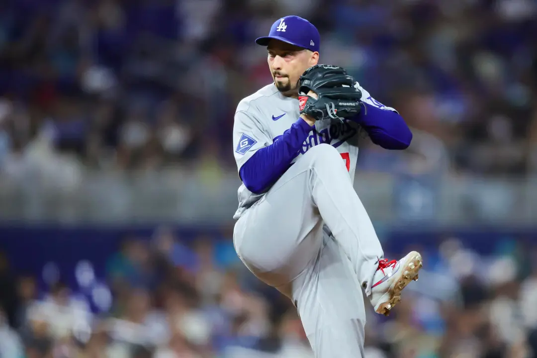 Blake Snell encara Andrew Abbot no jogo entre Dodgers e Reds no Great American Ball Park. É interessante acompanhar ess…