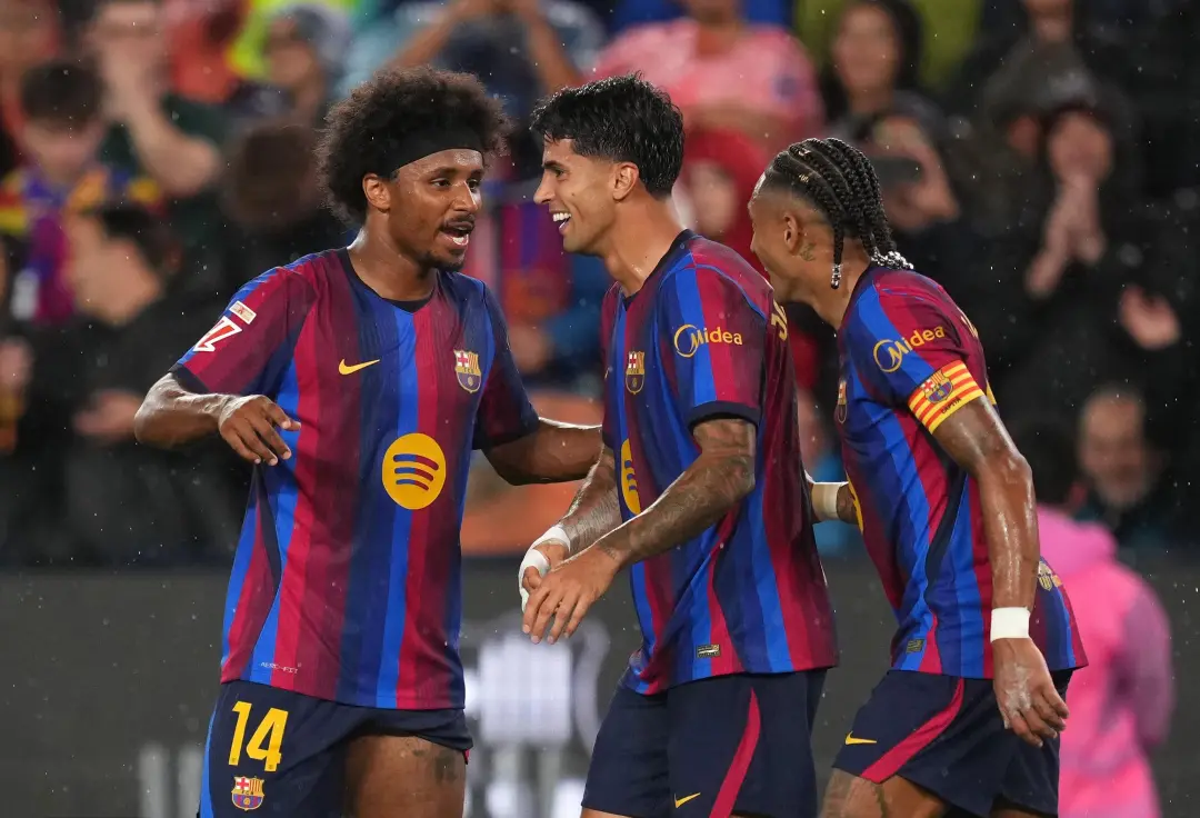Barcelona vence Racing superando o time, com Adeyemi trazendo energia ao Camp Nou. O jogo mostra um estilo de futebol p…