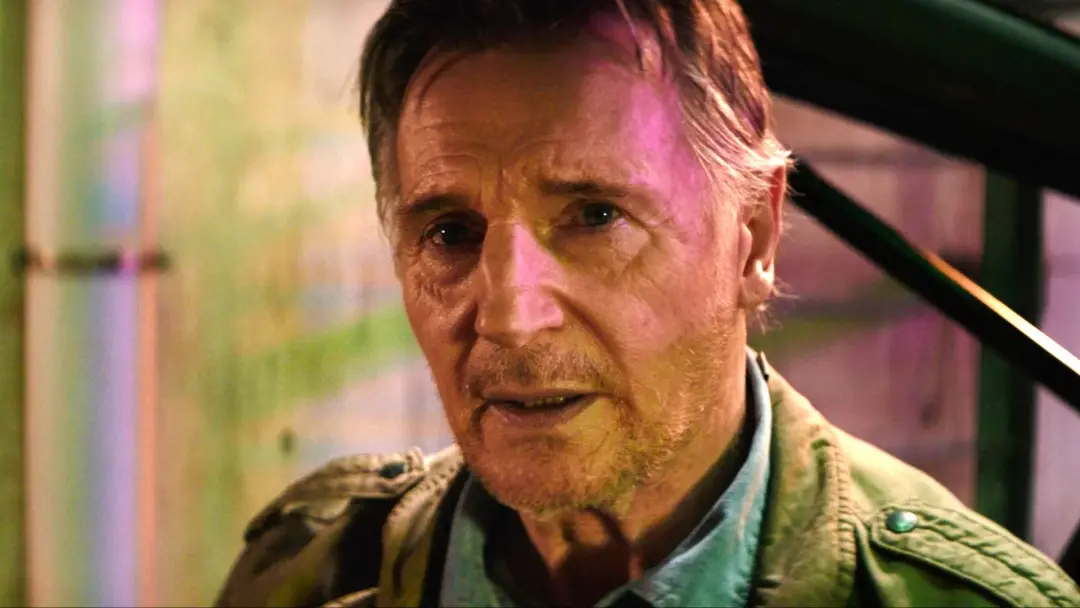 Liam Neeson, em um filme novo que mistura terror e ficção científica, superou um grande marco de visualizações na plata…