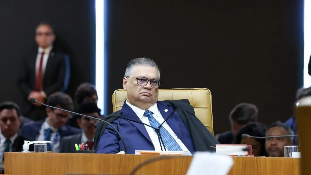 O Conselho Federal da OAB se manifestou contra fala do ministro Dino no STF, que mencionou a venda de sentença. A Ordem…