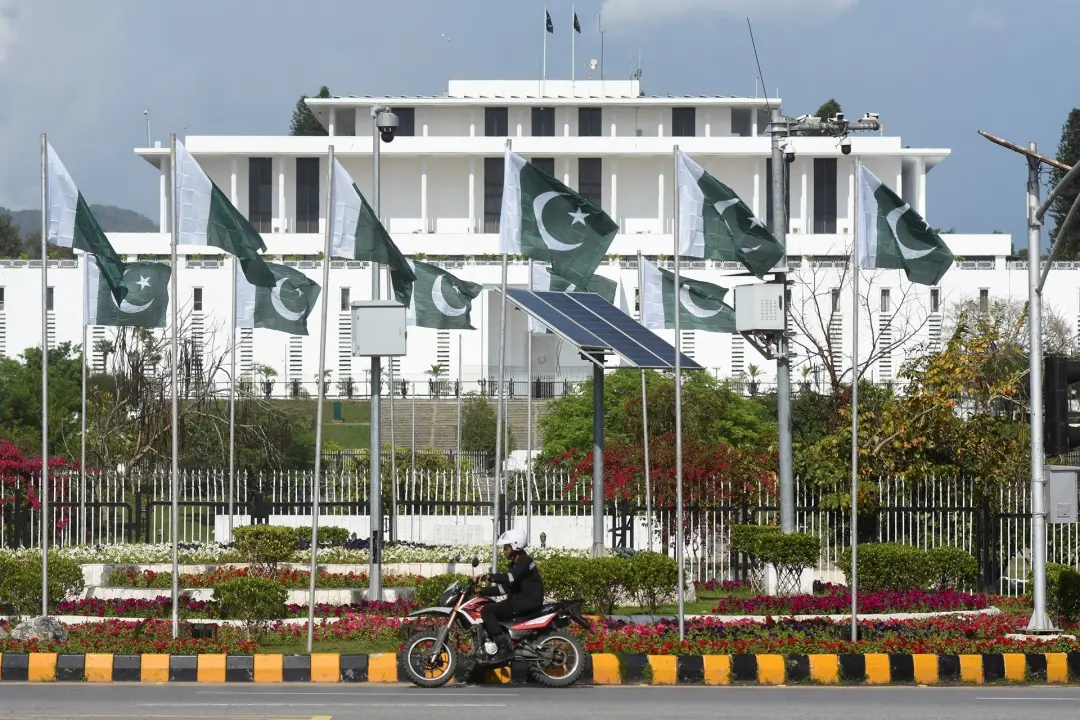 Islamabad, o Exército do Paquistão fechou acordo com a Powerus para receber drones, com um pedido inicial de sistemas d…