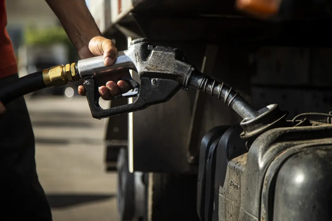 Petrobras vai aumentar o diesel em R$ 1,00, mas um subsídio de R$ 1,00 por litro neutraliza o reajuste. A manutenção do…