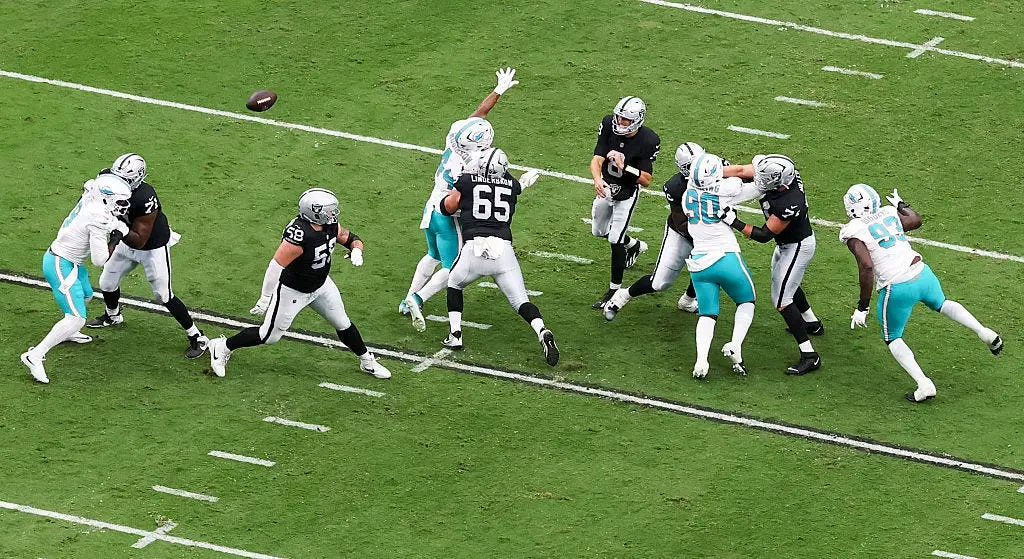 Chop Robinson foi limitado no treino dos Miami Dolphins com uma concussão em 16 de setembro. É frustrante ver um atleta…