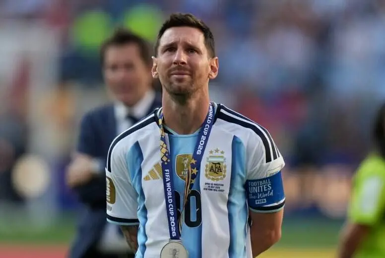 Messi pode ir aos amistosos da Argentina contra Bolívia, Burkina Faso e Benin, numa possível despedida. A chance existe…