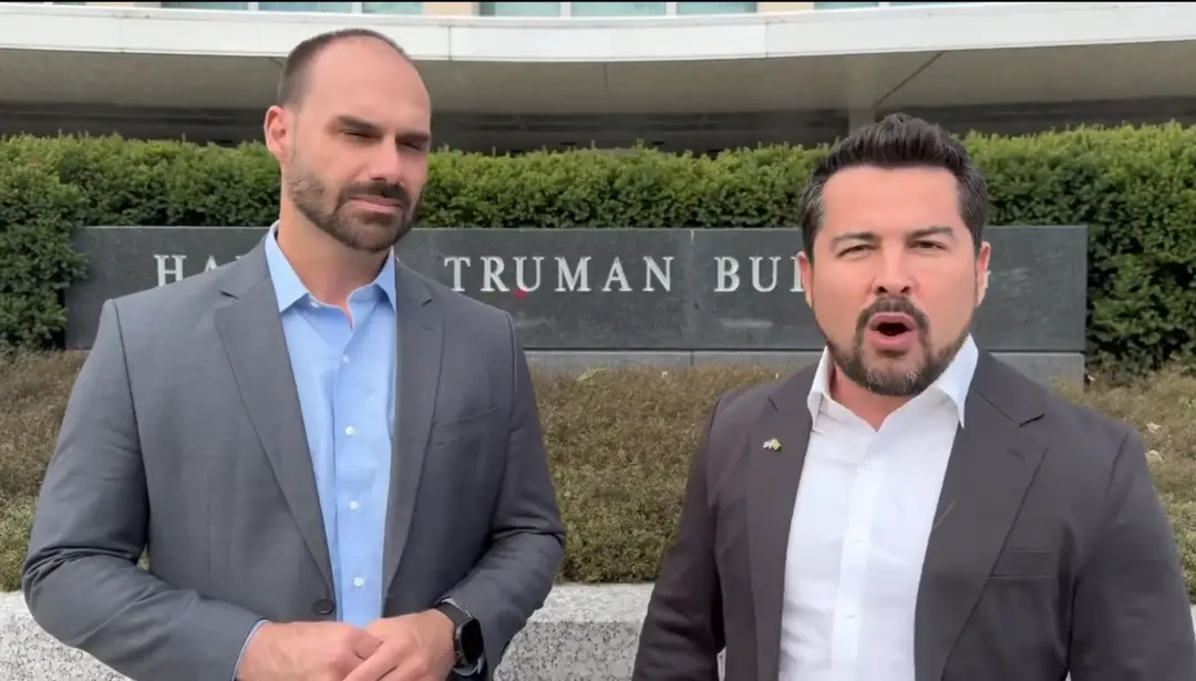 Eduardo Bolsonaro e Paulo Figueiredo pediram nos EUA sanções contra ministros do STF, como Alexandre de Moraes, Dino e …