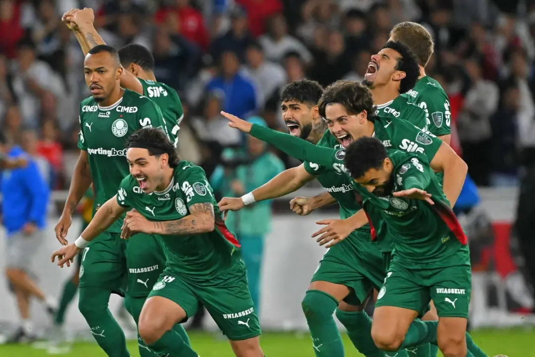 Altitude equatoriana, Palmeiras vence nos pênaltis após levar dois gols nos acréscimos. A postura defensiva excessiva c…