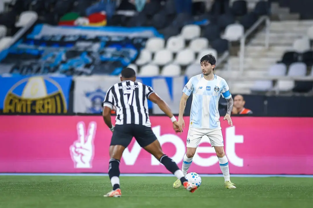 Grêmio perde pro Botafogo por 3 a 2 fora de casa nessa quarta-feira. O resultado deixa a equipe em 16º, com 28 pontos, …