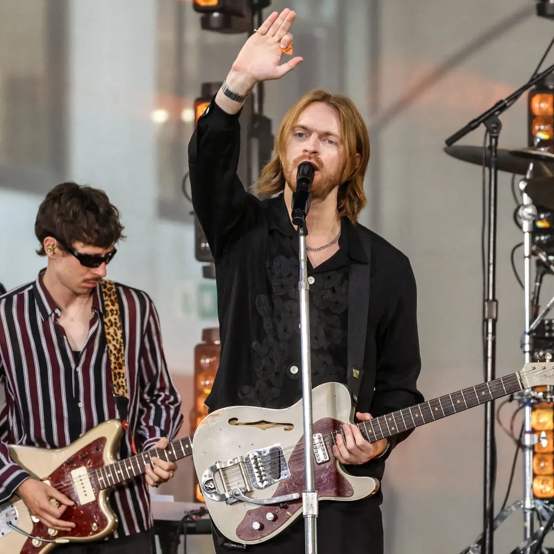 Quatro shows de apoio sairam da turnê do Ed Sheeran depois da remoção do Macklemore por comentários pró Palestinos. É u…
