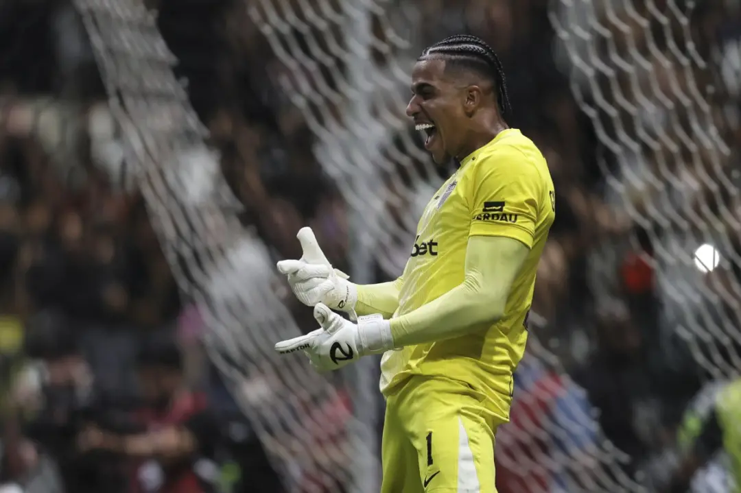 Santos foi eliminado na Sul-Americana após perder para o Atlético-MG por 4 a 2 no tempo normal, e por 3 a 1 nos pênalti…