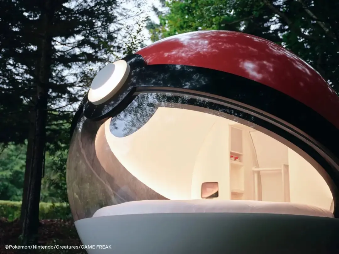 Poké Ball Hotel em Tomakomai, Hokkaido, oferece hospedagem dentro de uma Pokébola para 20 pessoas selecionadas. A exper…