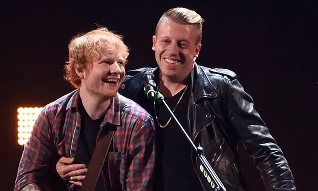 Ed Sheeran, astro que cresceu dos bares de Suffolk aos maiores estádios, estaria sendo colocado de lado por amigos. Ess…